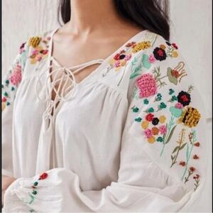 Zara white floral embroidered peasant top, size XL